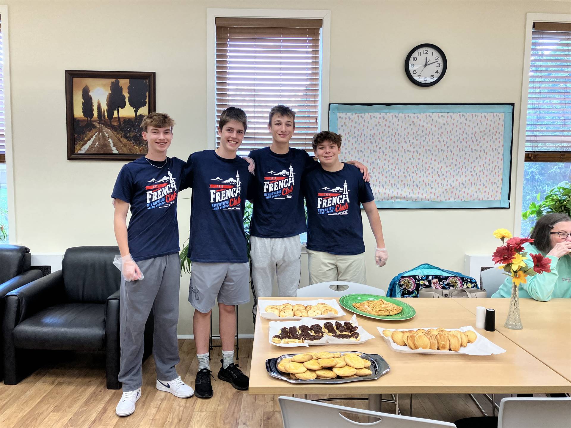 Members of the Riverview French Club visited the Riverview Community Action Corporation (RCAC)  on W